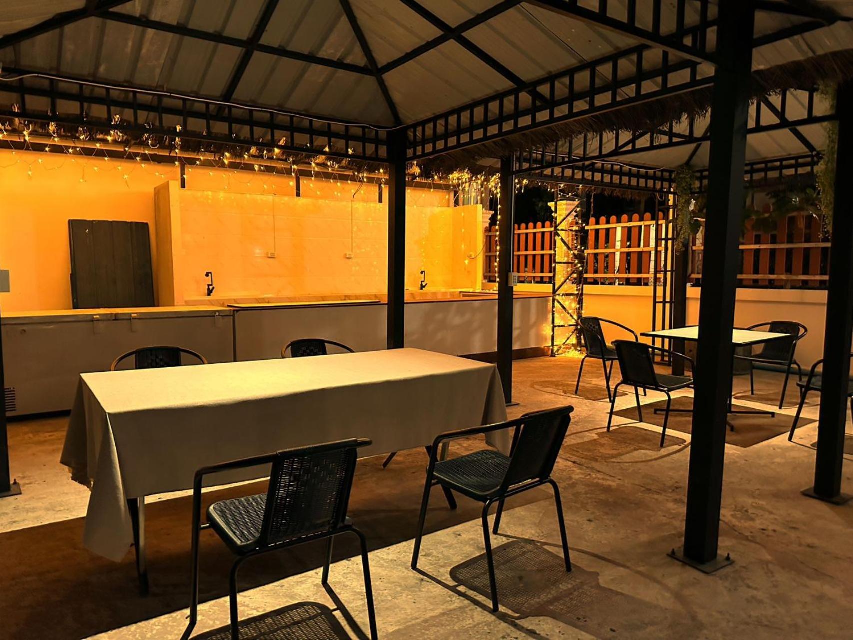 Venn Hostel Vientiane Buitenkant foto
