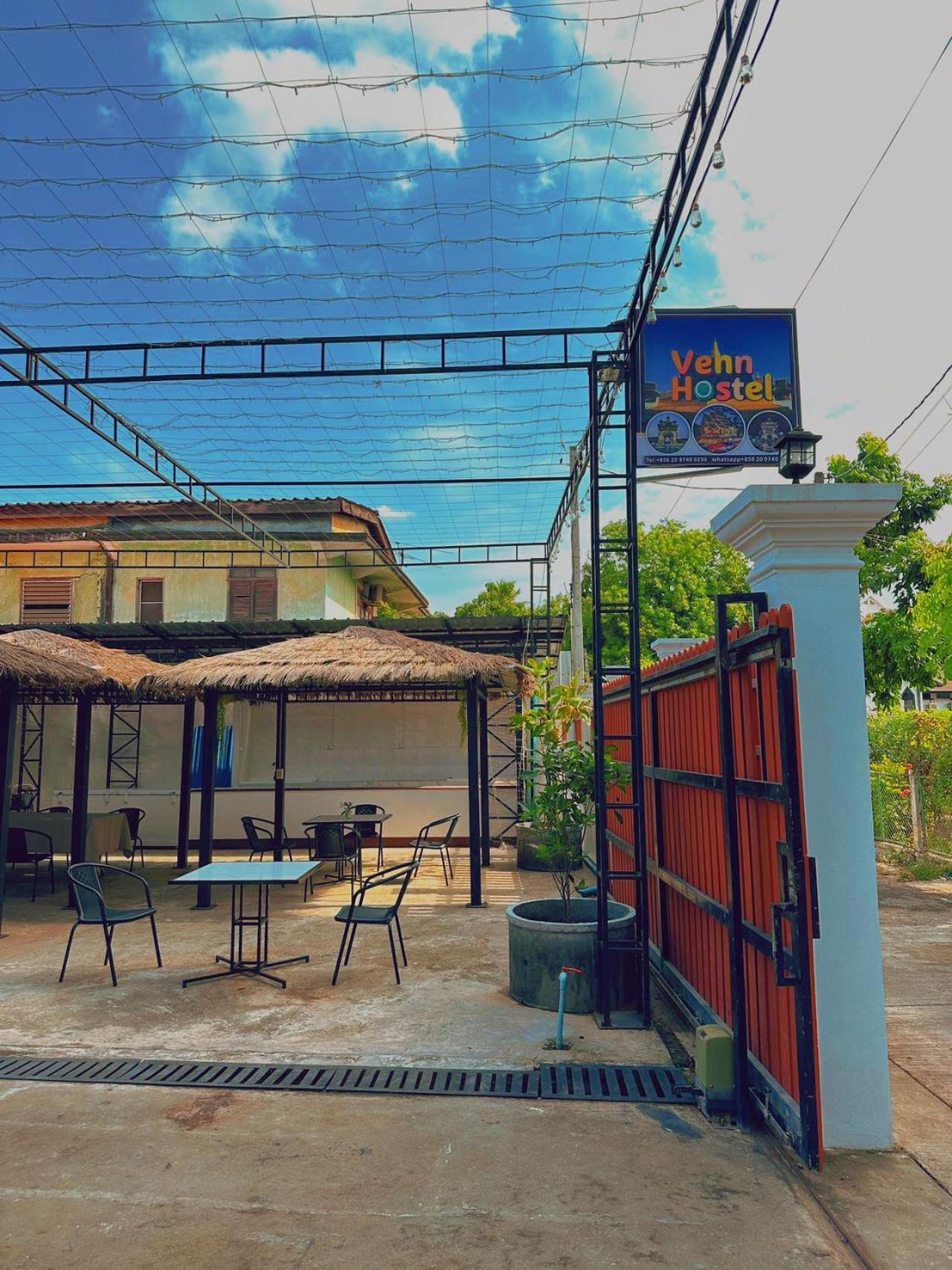 Venn Hostel Vientiane Buitenkant foto
