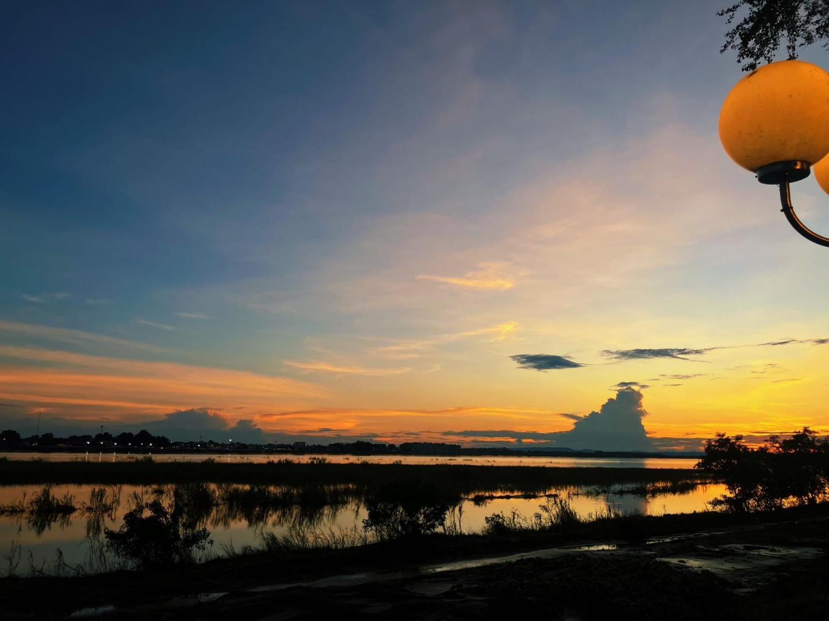 Venn Hostel Vientiane Buitenkant foto