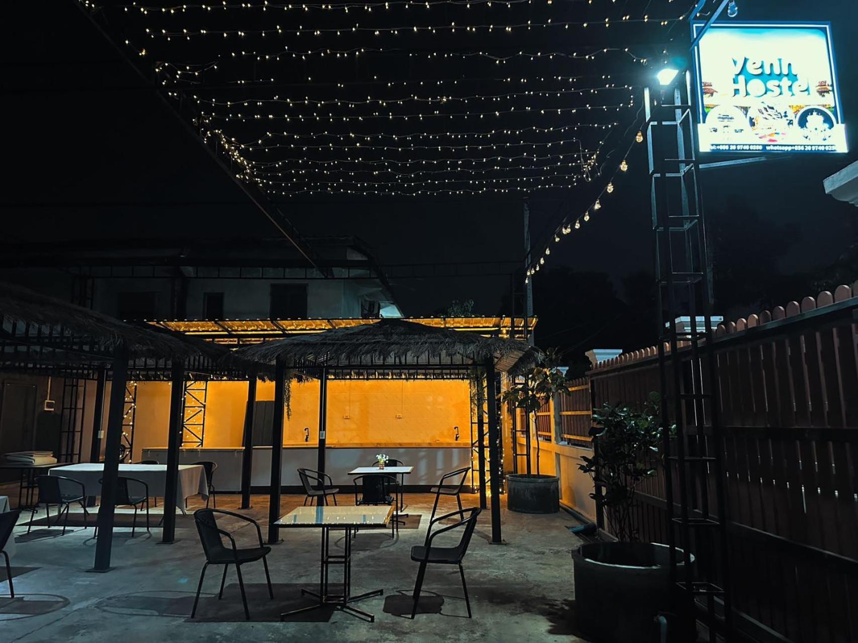 Venn Hostel Vientiane Buitenkant foto