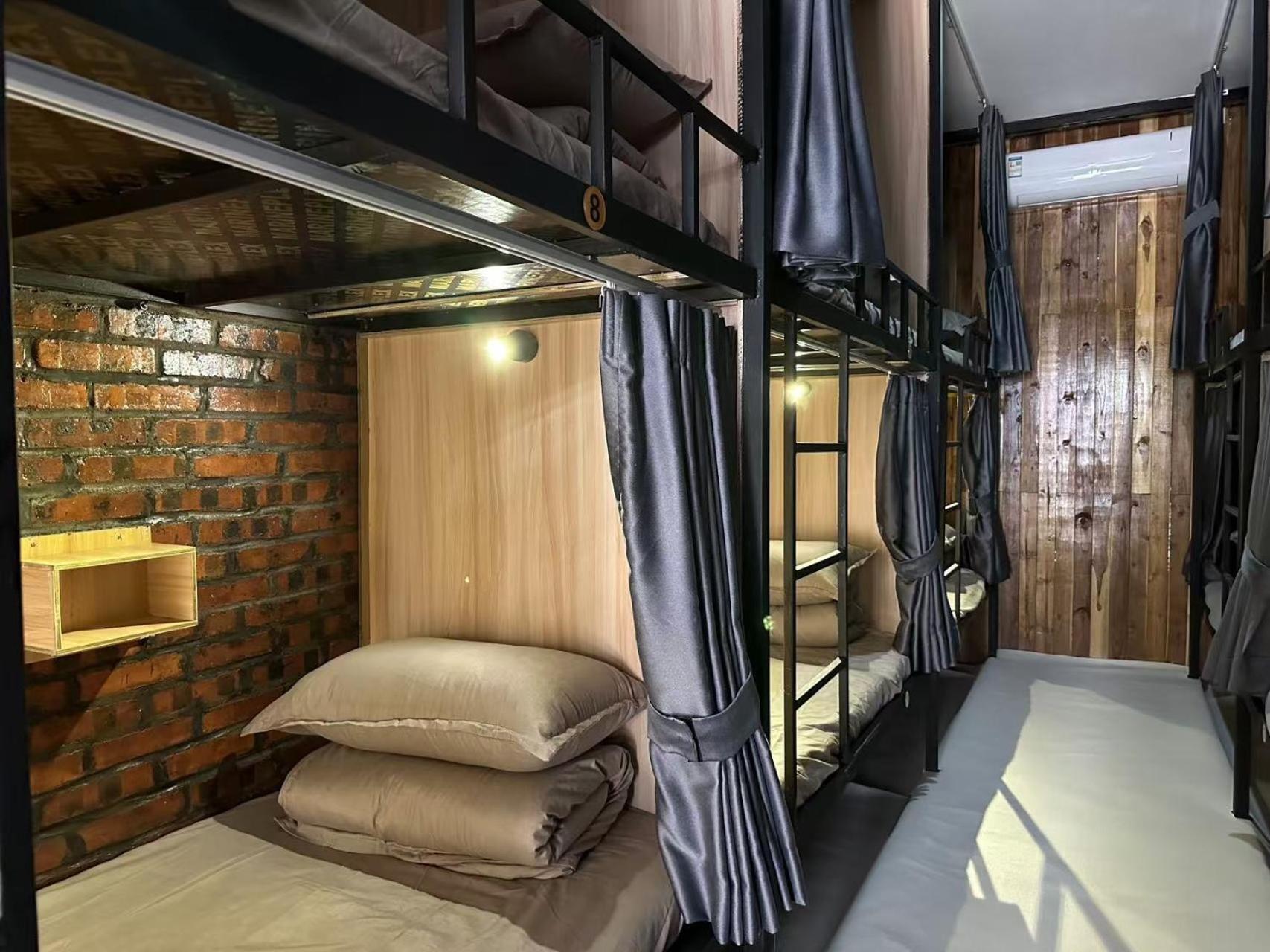 Venn Hostel Vientiane Buitenkant foto
