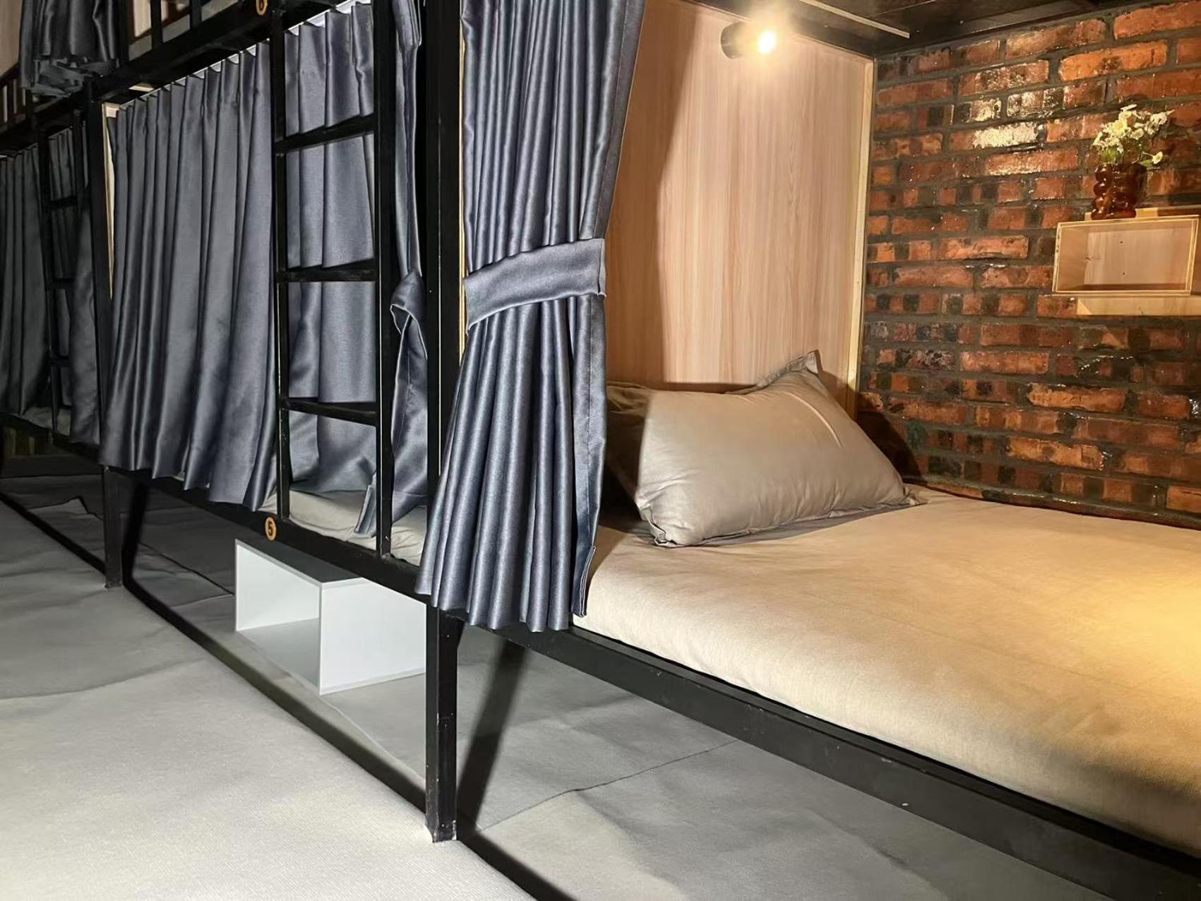 Venn Hostel Vientiane Buitenkant foto