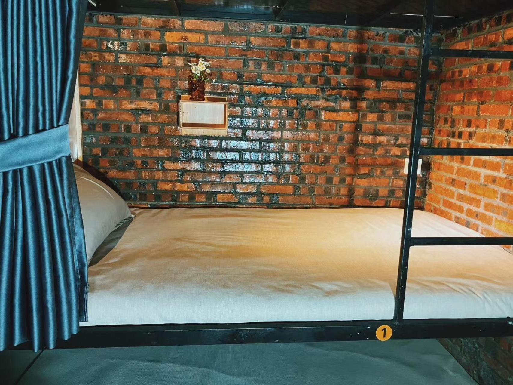 Venn Hostel Vientiane Buitenkant foto